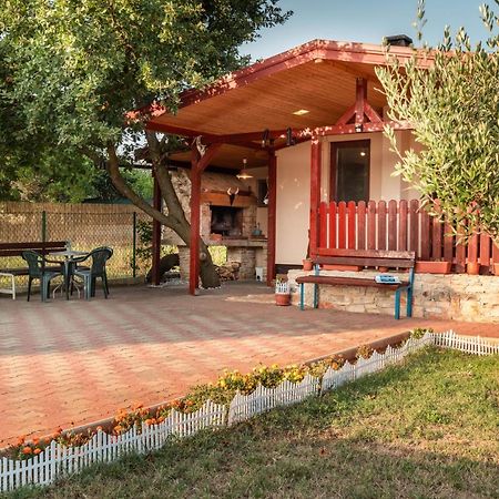 Villa Funny House à Pula Extérieur photo